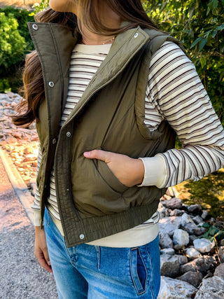 Elastic Hem Puffer Vest