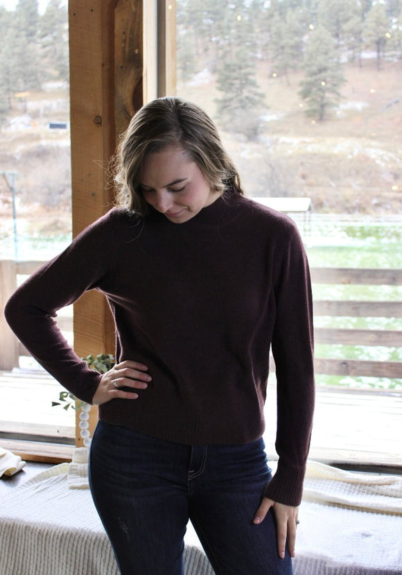 Vera Mock Neck