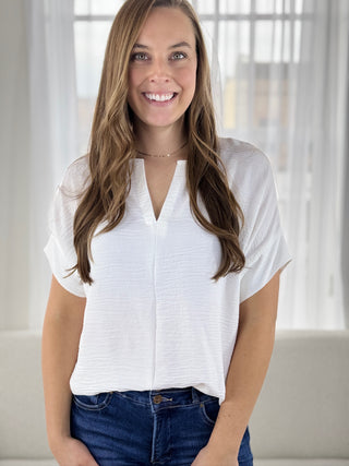 Kristen Tee - V - Rae’s Boutique