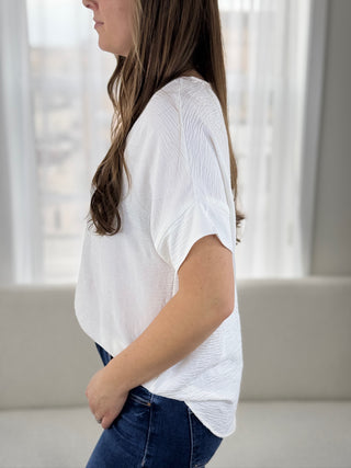 Kristen Tee - V - Rae’s Boutique