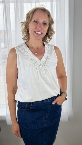 Eyelet V Neck Blouse - V - Rae’s Boutique