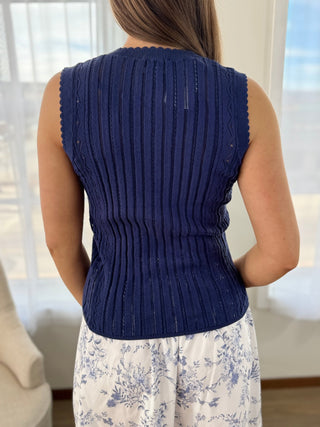 Eloise Top - V - Rae’s Boutique