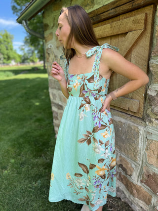 Floral Empire Waist Dress – V-Rae's Boutique